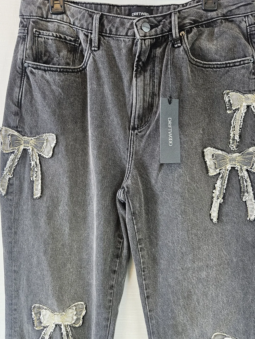 NWT Driftwood Royce Denim Patchwork Bow Straight Leg Jean - Picture 6 of 13